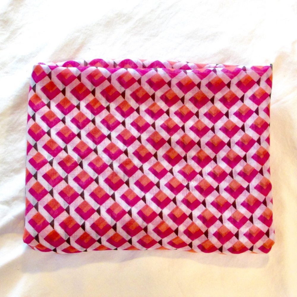 Pink Pattern Scarf/Shawl - Picture 2 of 5